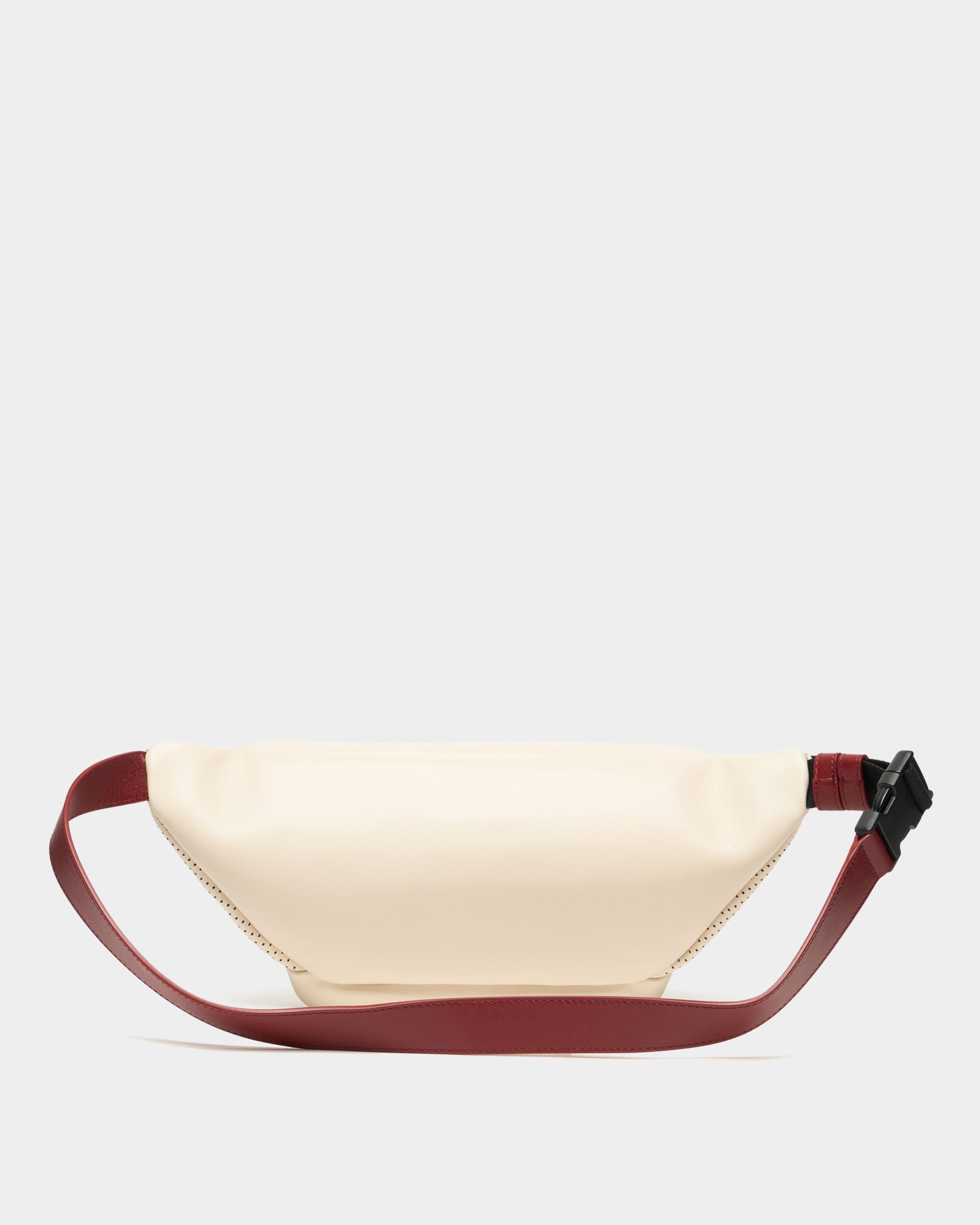 Bally Global - Sac banane de la collection Tennis en cuir perforé ivoire - Blanc