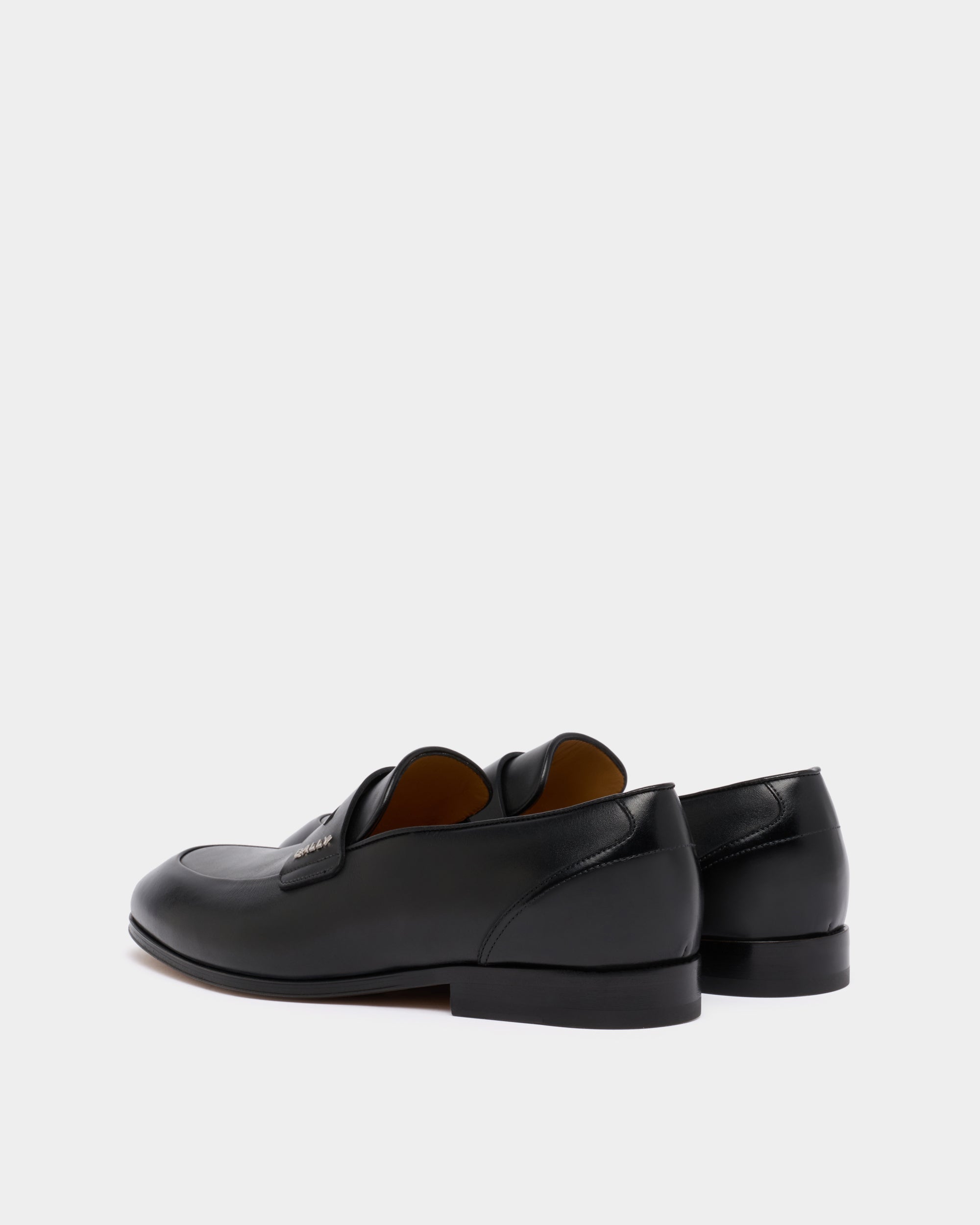 Bally Global - Regent Loafer in Black Leather - Black