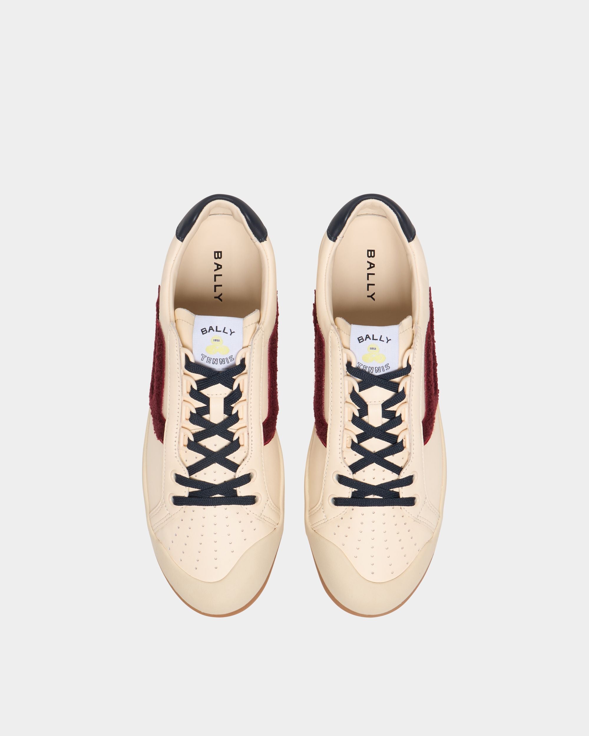 Bally Global - Zapatilla de la colección Tennis en piel blanca y roja - Multicolor