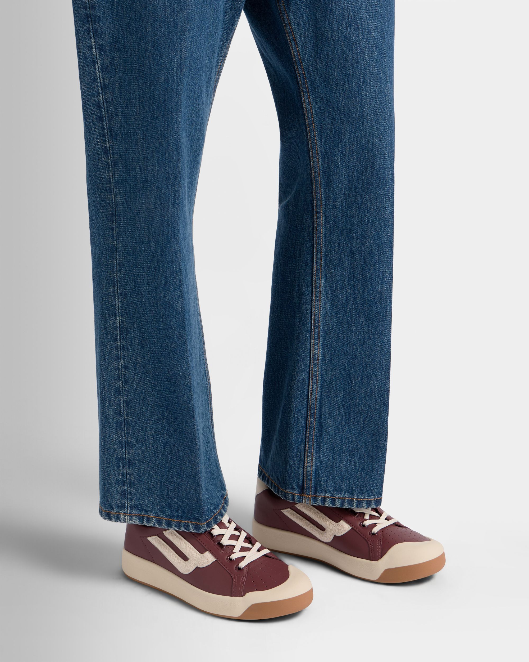 Bally Global - Sneakers de la collection Tennis en cuir rouge héritage et ivoire - Bordeaux