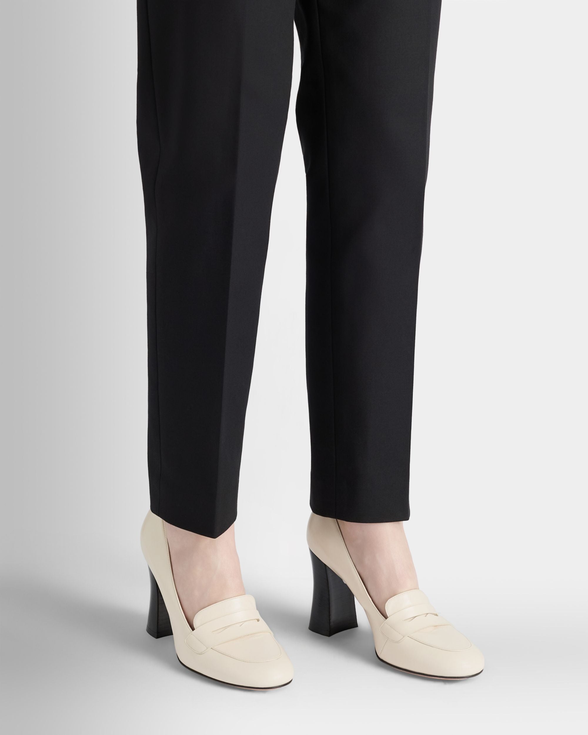 Bally Global - Saule Loafer-Pumps aus Leder in Elfenbein - White