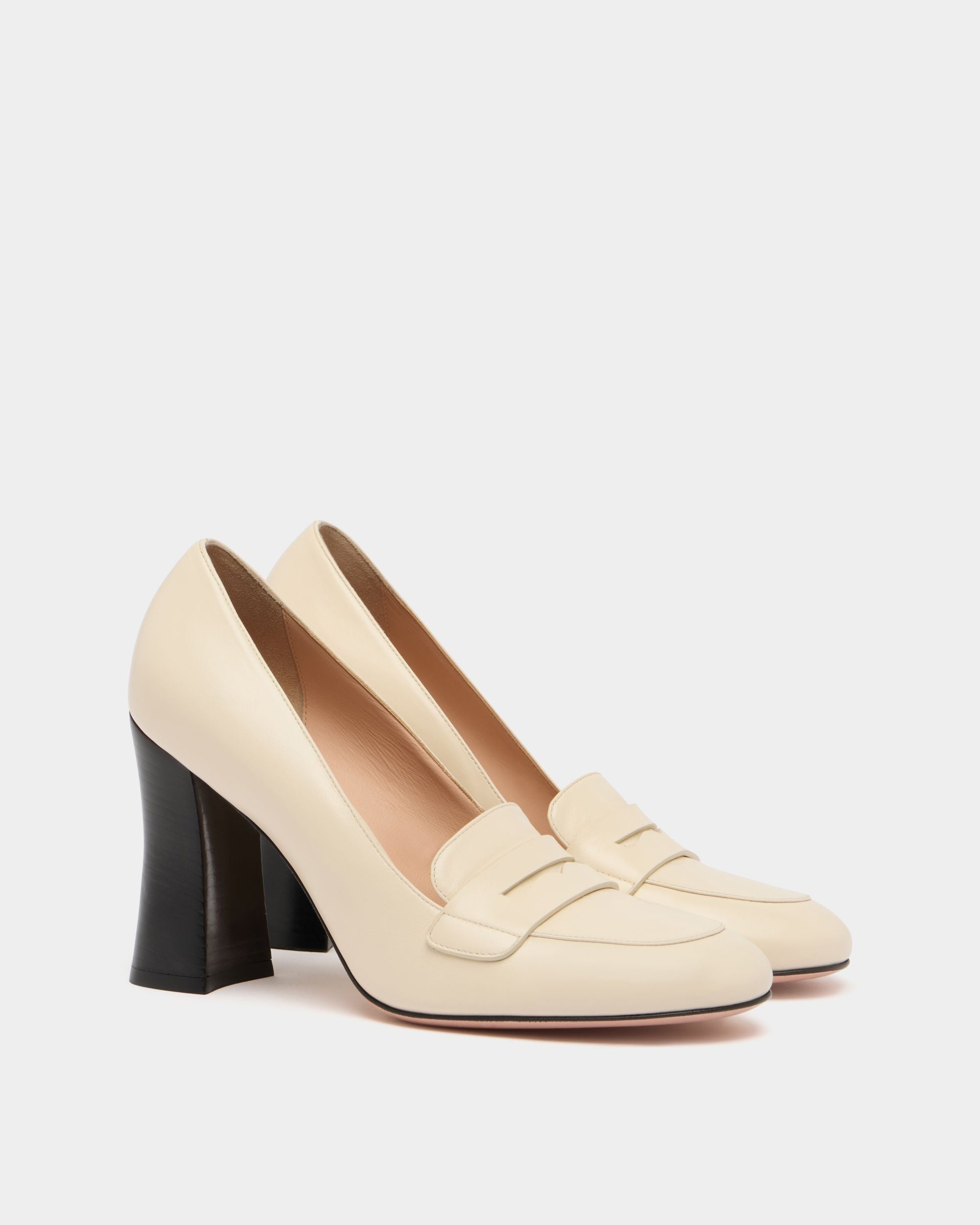 Bally Global - Saule Loafer-Pumps aus Leder in Elfenbein - White