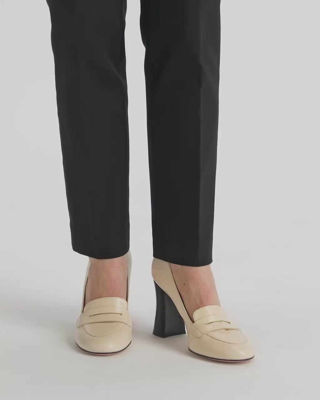 Bally Global - Saule Loafer-Pumps aus Leder in Elfenbein - White