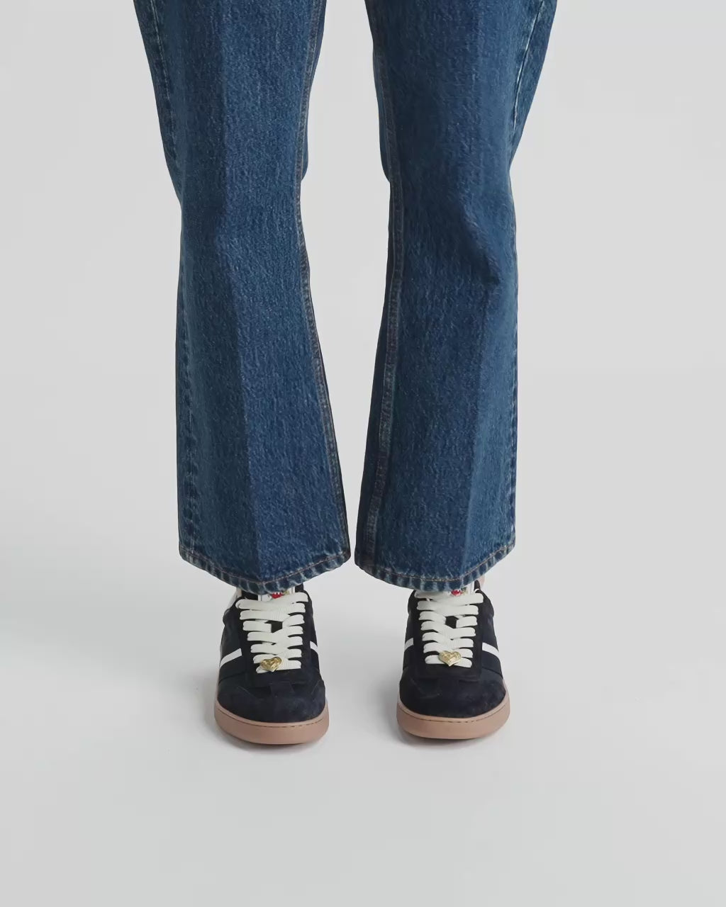 Bally Global - Retro Crest Sneaker in Navy Blue and White Fabric - Blue
